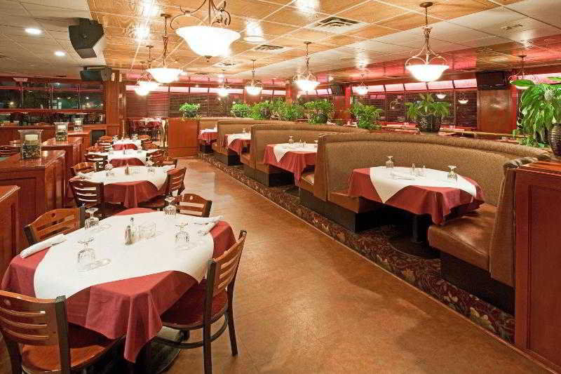 Plaza Hotel Denver Central Restoran gambar